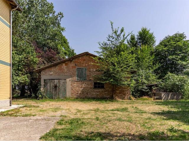 Rustico in vendita a Massenzatico, Re