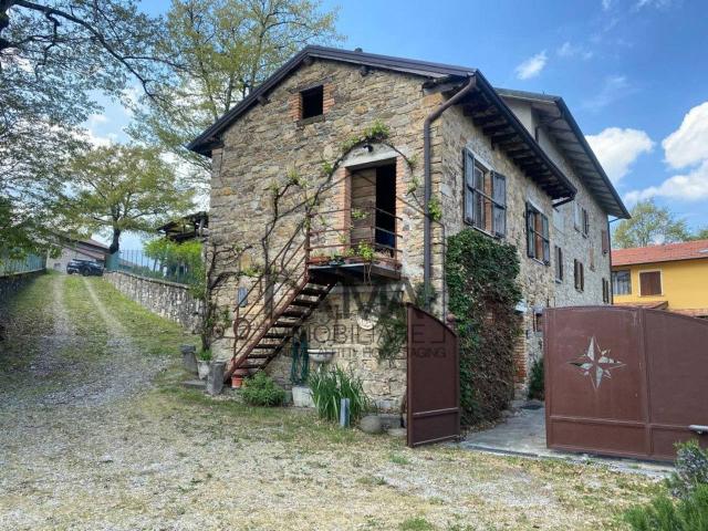 Rustico in vendita a San Francesco-Giardini Pubblici, Re
