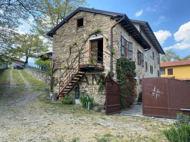 Rustico in vendita a San Francesco-Giardini Pubblici, Re