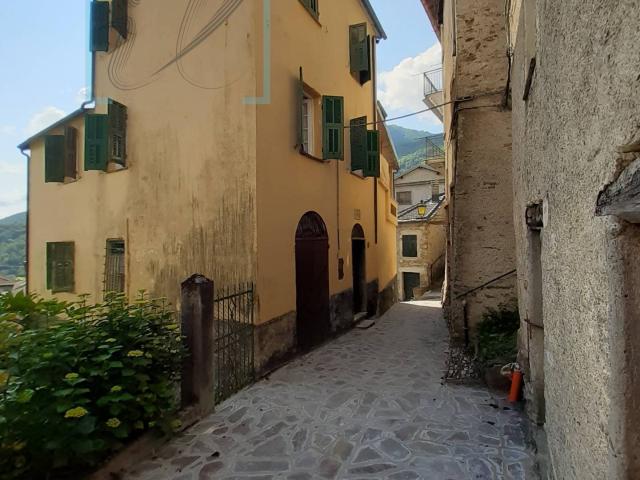 Rustico in vendita a Rezzo, Liguria