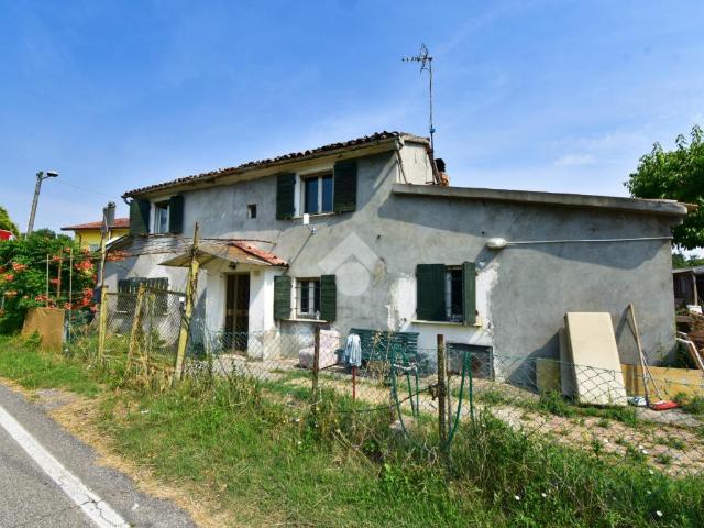 Rustico in vendita a Rimini, Reggio Emilia