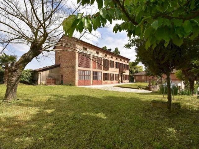Rustico in vendita a Piemonte, Asti