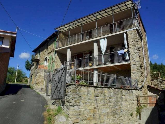 Rustico in vendita a Piemonte, Asti