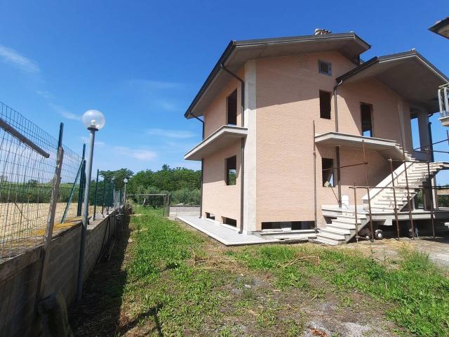 Rustico in vendita a Villaggio Breda, Roma Capitale