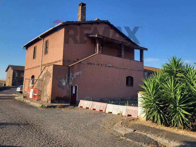 Rustico in vendita a Municipio Roma IX, Roma Capitale