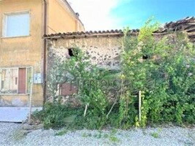 Rustico in vendita a Roncà, Veneto