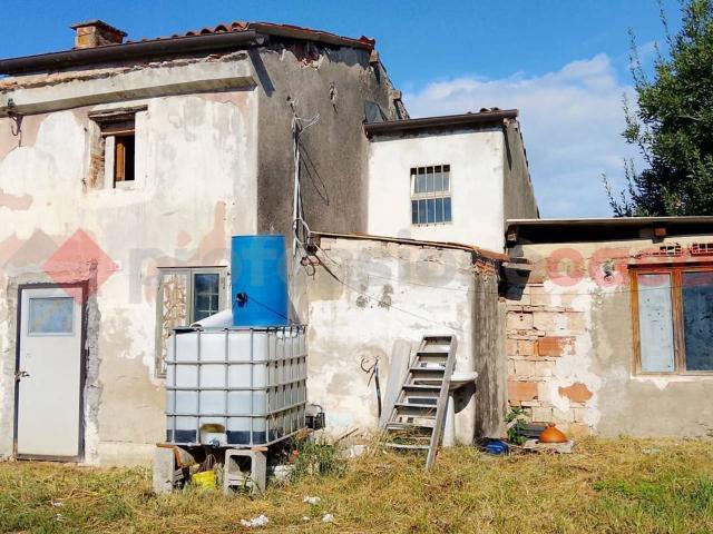 Rustico in vendita a Roverchiaretta, Roverchiara