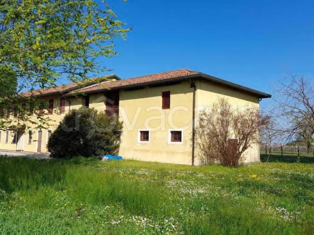 Rustico in vendita a Rovarè, San Biagio di Callalta