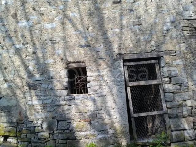 Rustico in vendita a Comunità Montana della Valle Brembana, San Giovanni Bianco