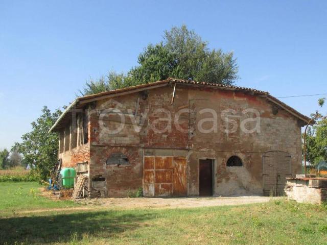 Rustico in vendita a Unione Terre d'Acqua, San Giovanni In Persiceto