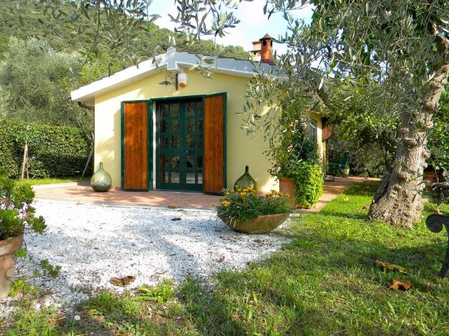 Rustico in vendita a Asciano, San Giuliano Terme