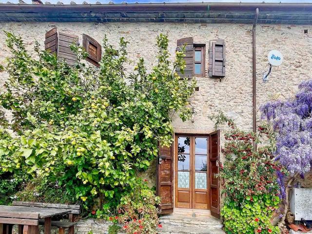 Rustico in vendita a Gello, San Giuliano Terme
