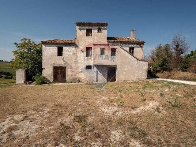 Rustico in vendita a Marche, Ancona