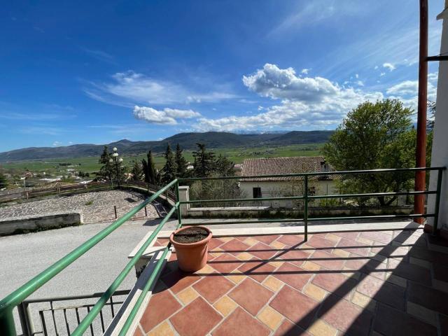 Rustico in vendita a San Pio Delle Camere, Abruzzo