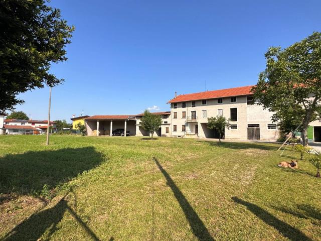 Rustico in vendita a San Quirino, Friuli-Venezia Giulia