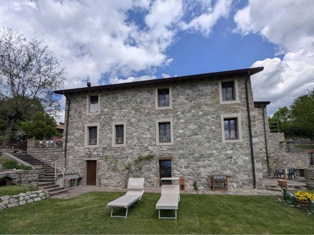 Rustico in vendita a Unione di comuni Valmarecchia, Sant'agata Feltria