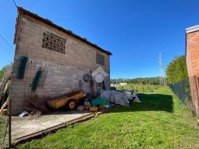 Rustico in vendita a Sarzana, Liguria