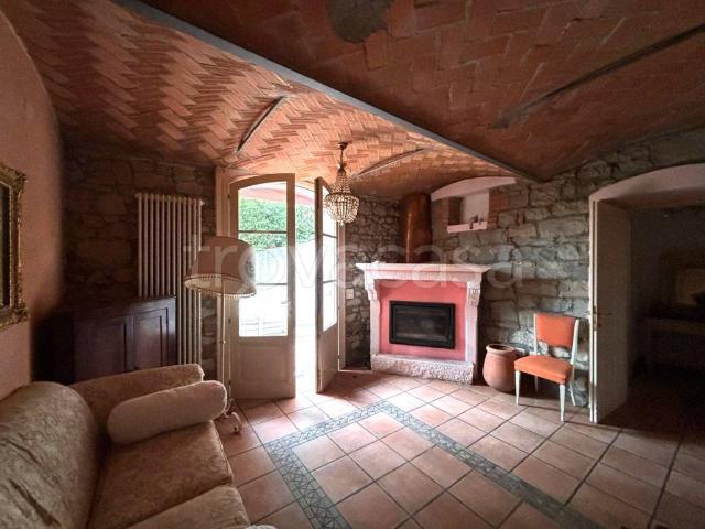 Rustico in vendita a Unione dei comuni del Distretto Ceramico, Sassuolo