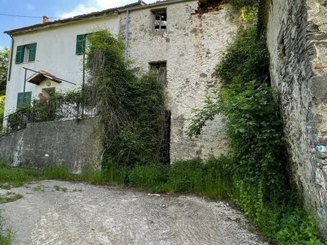 Rustico in vendita a Cairo Montenotte, Liguria