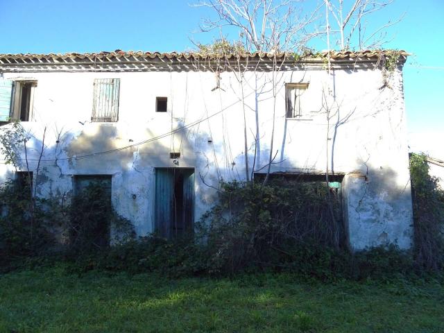 Rustico in vendita a Ciarnin, Marche