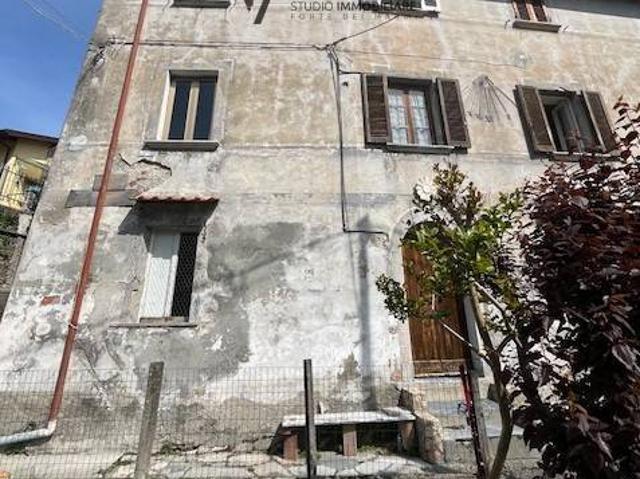Rustico in vendita a Seravezza, Toscana