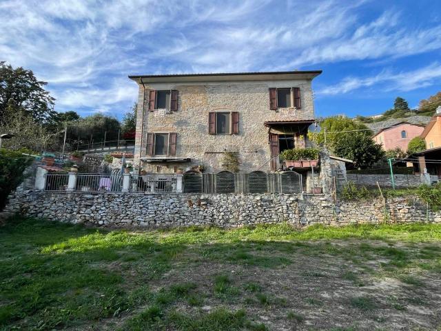 Rustico in vendita a La Cappella, Seravezza