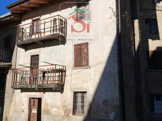 Rustico in vendita a Comunità Montana della Valle Brembana, Serina