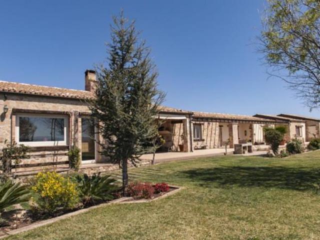 Rustico in vendita a Siracusa, Sicilia