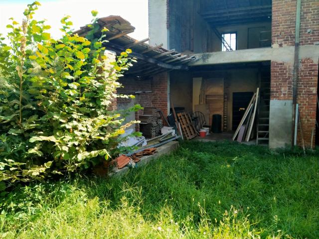 Rustico in vendita a Sumirago, Lombardia