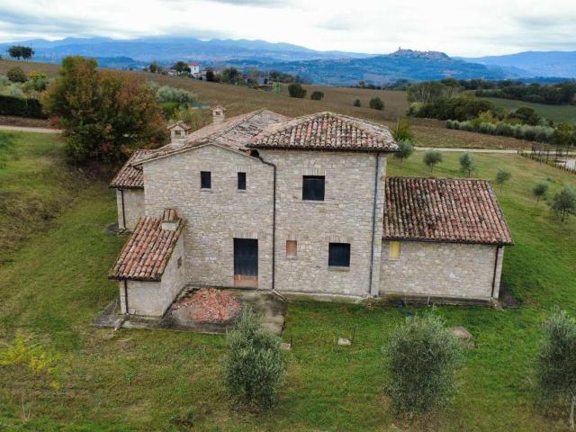 Rustico in vendita a Izzalini, Umbria