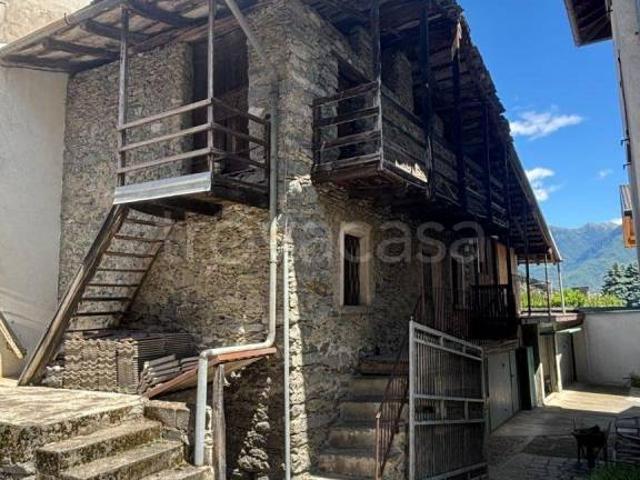 Rustico in vendita a Traona, Lombardia