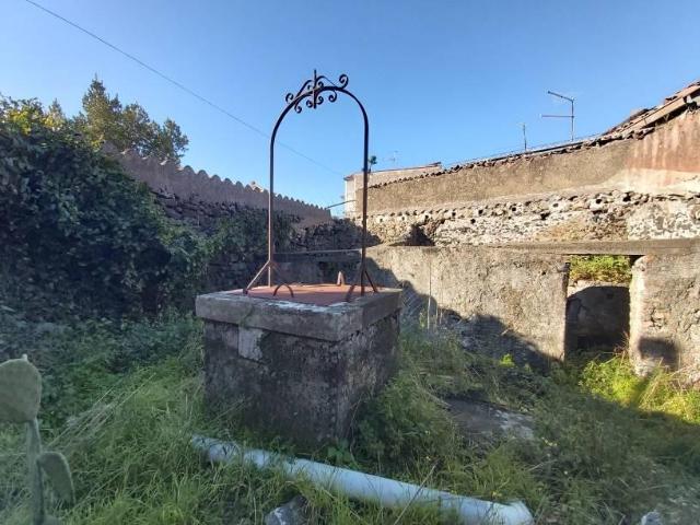 Rustico in vendita a Piano, Tremestieri Etneo