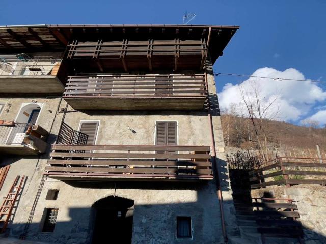 Rustico in vendita a Tresivio, Lombardia