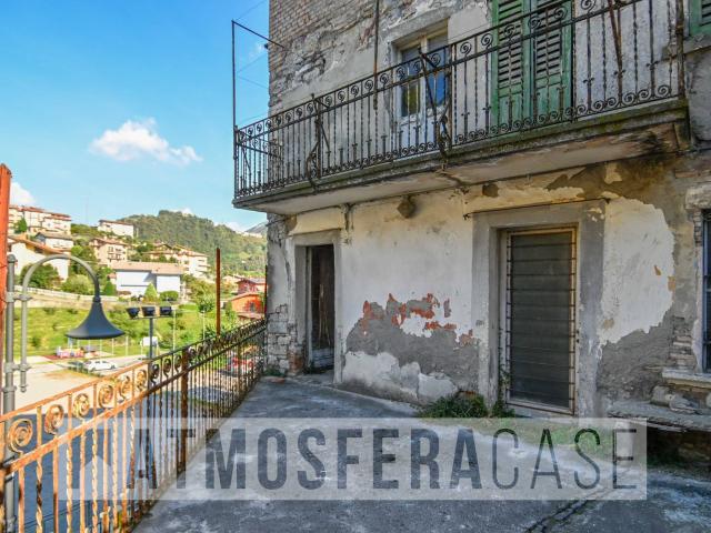 Rustico in vendita a Ubiale Clanezzo, Lombardia