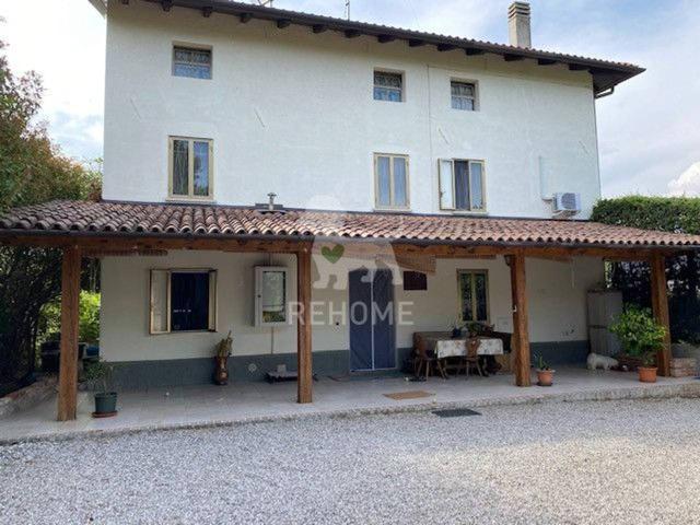 Rustico in vendita a Cussignacco / Cussignà, Reana Del Roiale