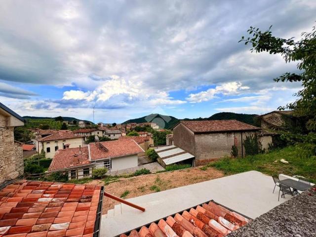 Rustico in vendita a Valdobbiadene, Veneto