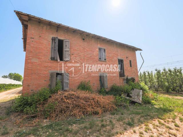 Rustico in vendita a Unione dei comuni Valli del Reno, Lavino e Samoggia, Reggio Emilia