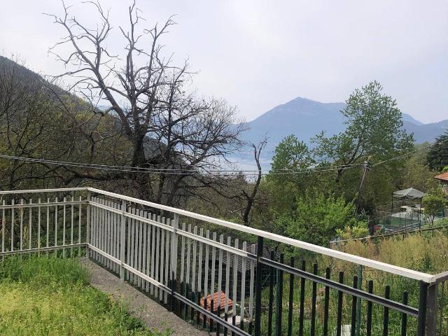 Rustico in vendita a Castello, Dervio