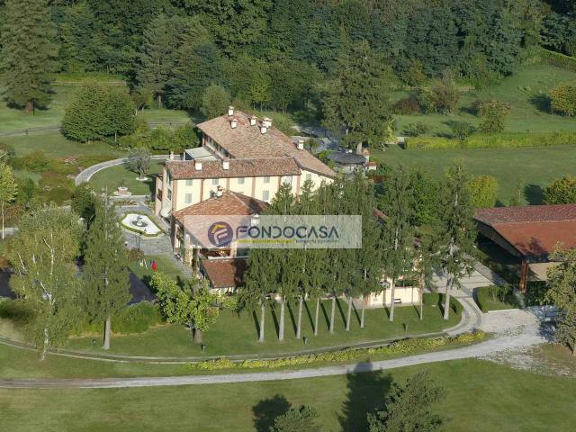 Rustico in vendita a Varese, Lombardia