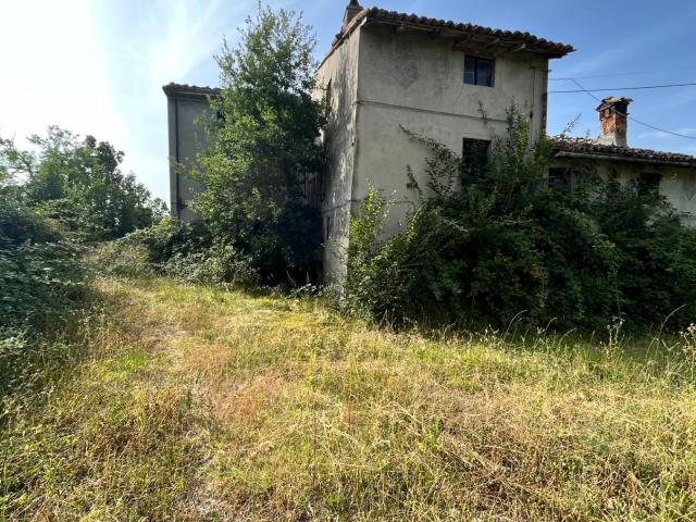 Rustico in vendita a Vernasca, Reggio Emilia