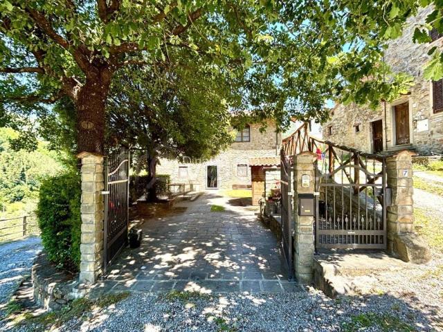 Rustico in vendita a Vernio