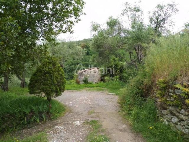 Terreno in vendita a Vezzano Ligure, Liguria