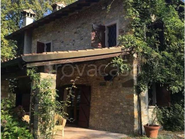 Rustico in vendita a Colline Matildiche, Re