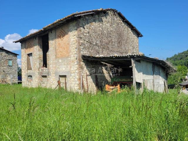 Rustico in vendita a Tresinaro - Secchia, Re