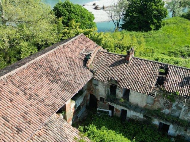 Rustico in vendita a Cascina Aguzzafame, Vigevano