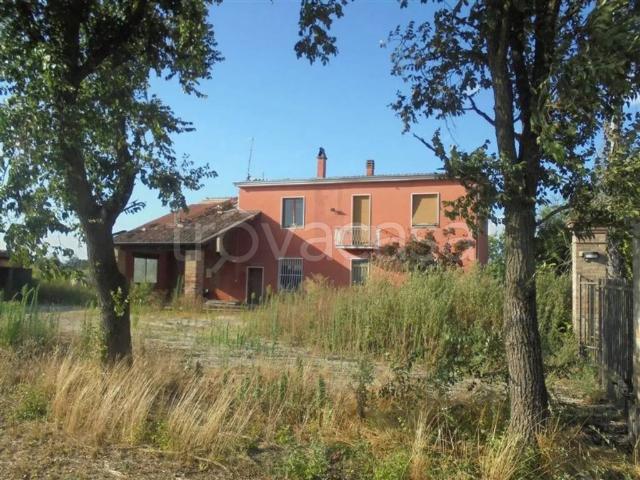Rustico in vendita a Villanova Sull'arda, Reggio Emilia