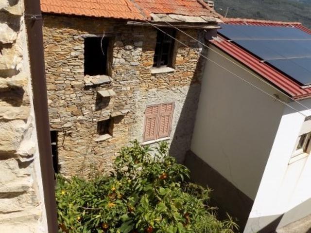 Rustico in vendita a Borgomaro, Liguria