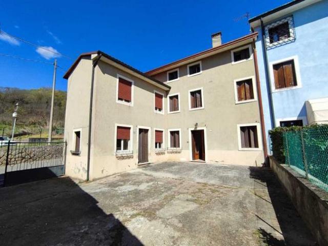 Terreno in vendita a Zermeghedo, Veneto