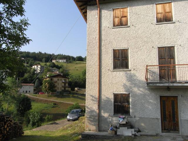 Rustico in vendita a Comunità Montana della Valle Brembana, Zogno