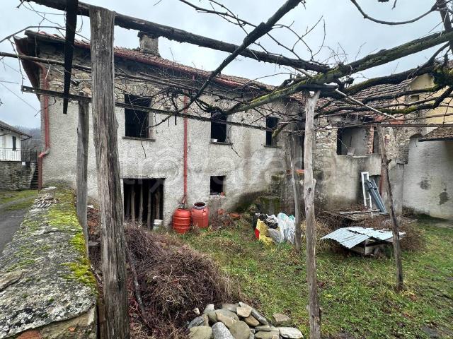 Rustico in vendita a Albareto, Reggio Emilia